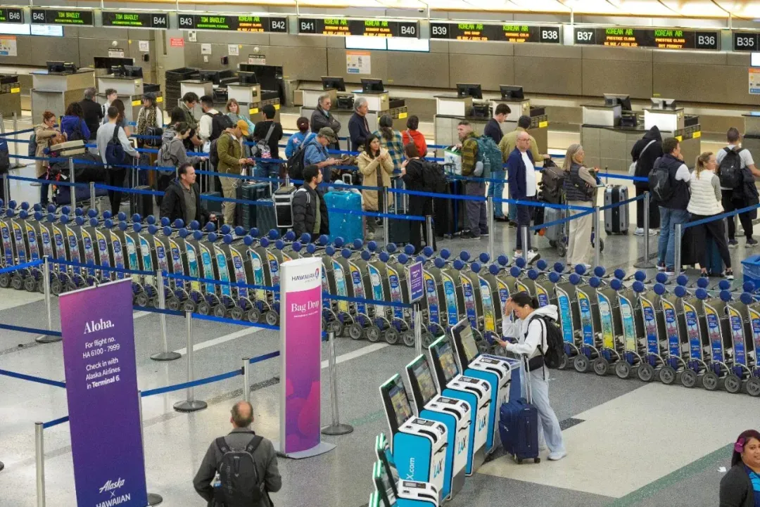 8月20日生效！美国签证新规：特定国家游客需缴万元保证金，逾期不退